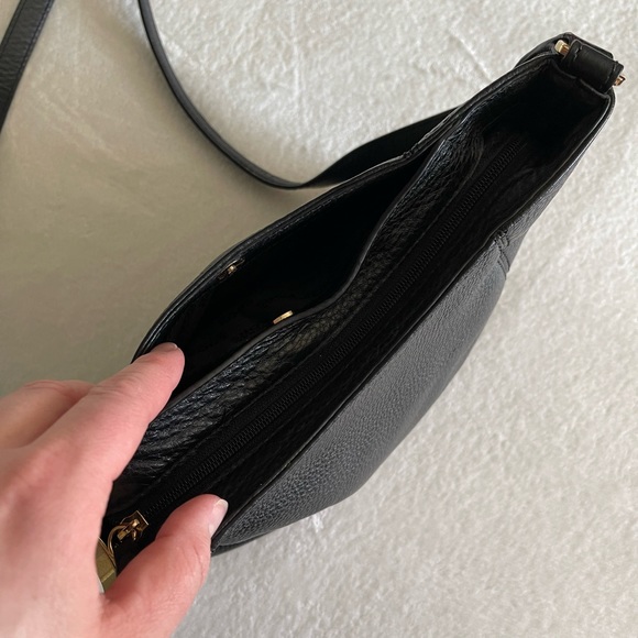 Michael Kors Black Leather Bag w Gold MK - Picture 7 of 9